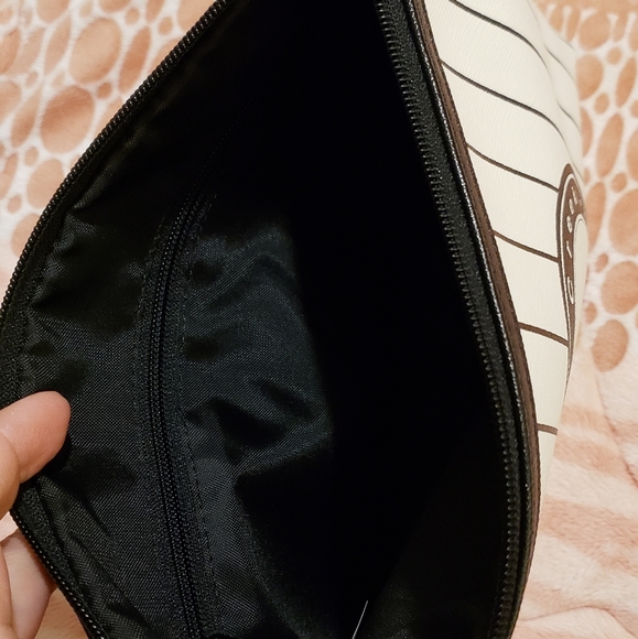 Wristlet - Picture 4 of 5